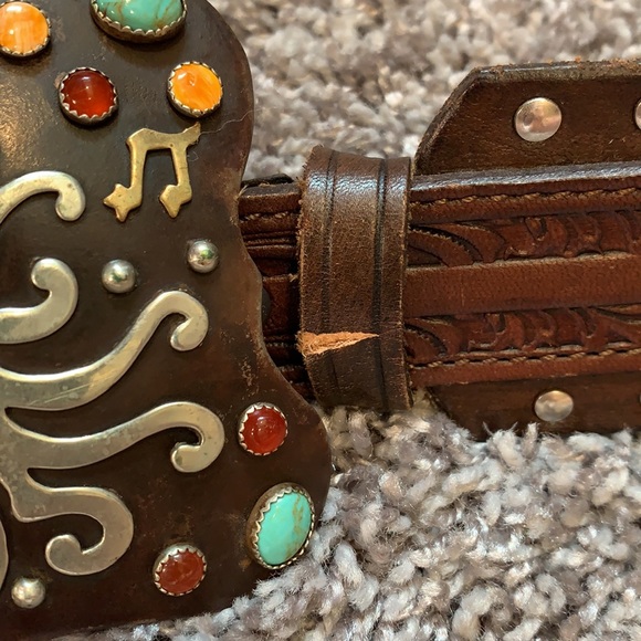 Leather belt and belt buckle - Picture 4 of 6